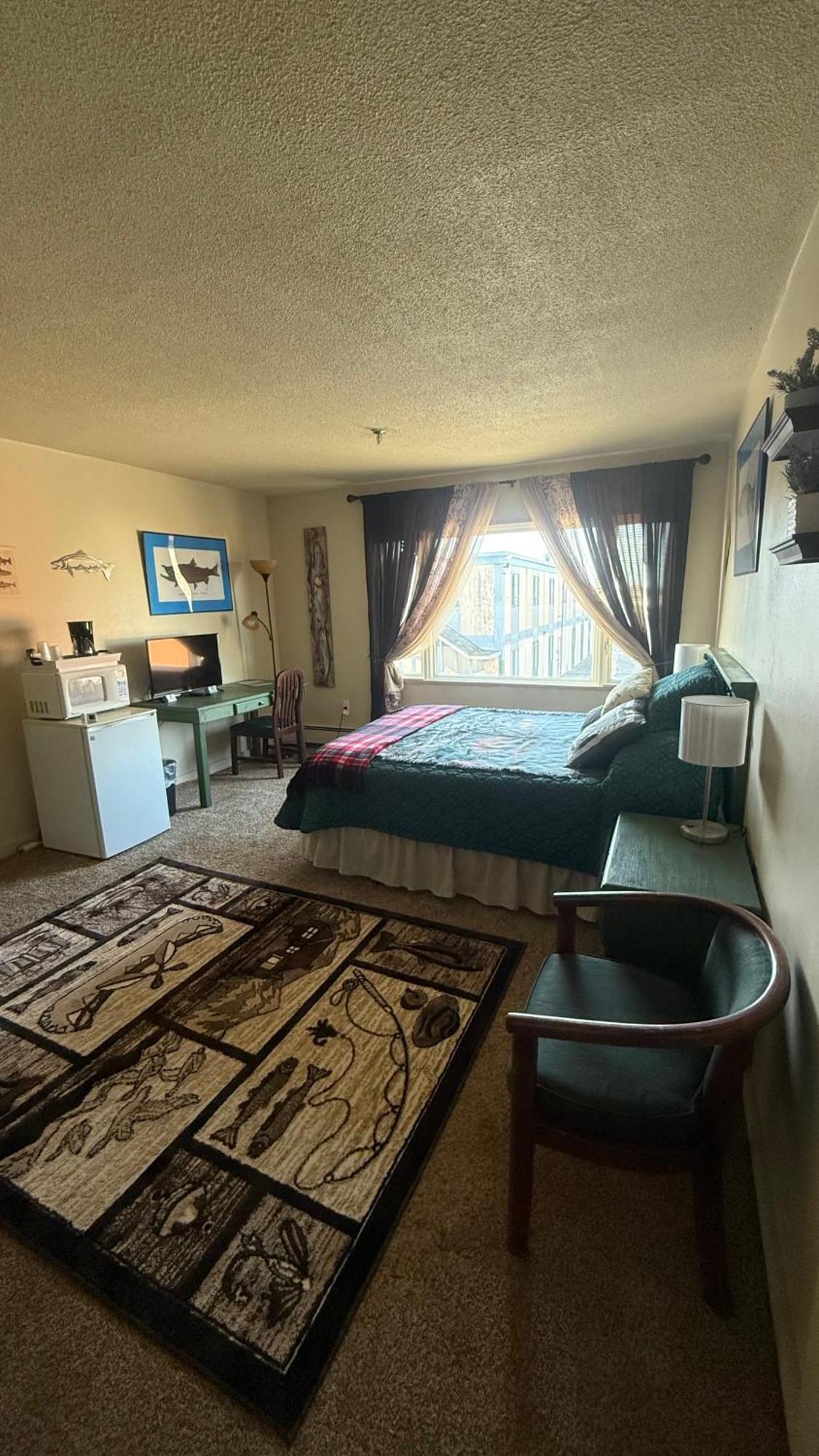 The Kenai Inn Екстериор снимка